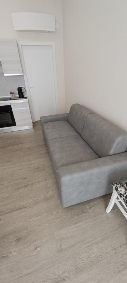 La Casa Di Peppe Apartment Bari Luaran gambar