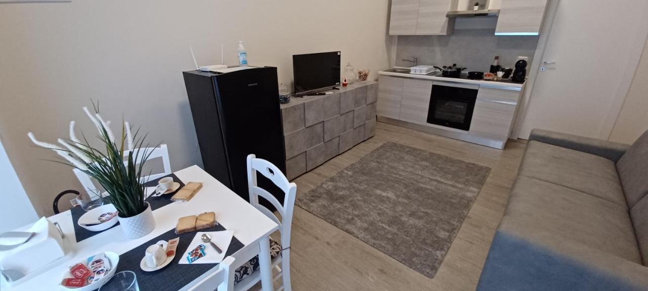 La Casa Di Peppe Apartment Bari Luaran gambar