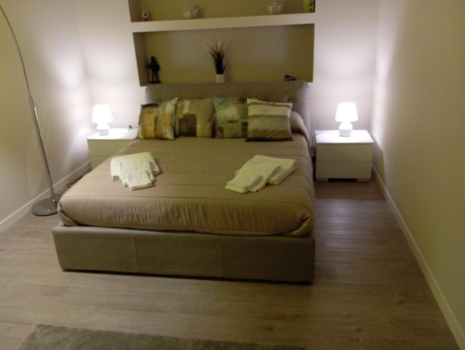 La Casa Di Peppe Apartment Bari Luaran gambar